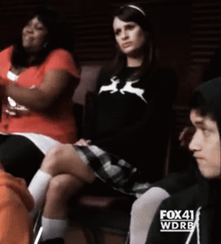 Rachel-clapping GIFs - Get the best GIF on GIPHY