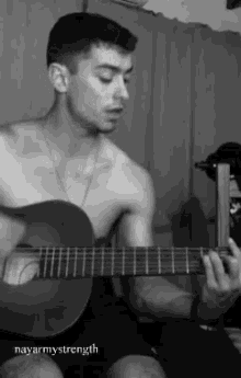 Paio Rodriguez Playing GIF - Paio Rodriguez Playing Guitar GIFs