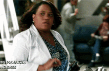 Greys Anatomy Miranda Bailey GIF - Greys Anatomy Miranda Bailey Hand Sanitizer GIFs