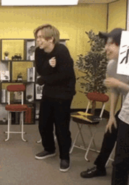 Mesemoa めせもあ GIF - Mesemoa めせもあ 白服 GIFs