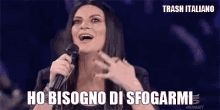 Trash Italiano Amici GIF - Trash Italiano Amici Laura Pausini GIFs