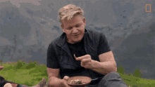 Eating A Worm Gordon Ramsay GIF - Eating A Worm Gordon Ramsay Gordon Ramsay Eats Worms From A Cactus GIFs
