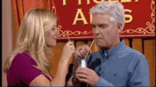 Thismorning Phillipschofield GIF - Thismorning Phillipschofield Hollywilloughby GIFs