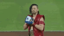 中邑真輔 プロレスラー GIF - Shinsuke Nakamura New Japan Base Ball GIFs