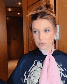 Millie Bobby Brown Wink GIF - Millie Bobby Brown Wink Pose GIFs