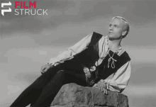 Hamlet To Be Or Not To Be GIF - Hamlet To Be Or Not To Be Film Struck GIFs