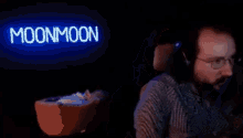 Moonmoon Litty GIF - Moonmoon Litty React GIFs