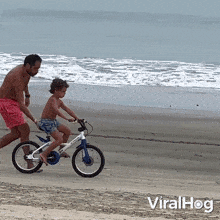 You Can Do It Viralhog GIF - You Can Do It Viralhog You Can Pedal On Your Own GIFs