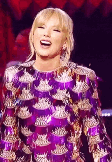 Taylor Swift Laugh GIF - Taylor Swift Laugh Lol GIFs