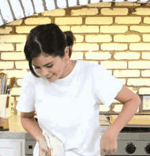 Selena Gomez Selena And Chef GIF - Selena Gomez Selena And Chef Funny GIFs
