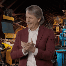 Clapping Jeff Foxworthy GIF - Clapping Jeff Foxworthy Whats It Worth Live GIFs
