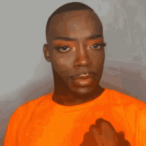 Who is ill. Me and who. Who me gif. Deon hard. Looking Sassy.