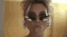 Valentina Zenere Ambar Smith GIF - Valentina Zenere Ambar Smith Tongue Out GIFs