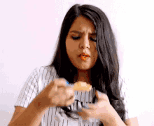 Creations To Inspire Eating GIF - Creations To Inspire Eating Girl Struggles GIFs