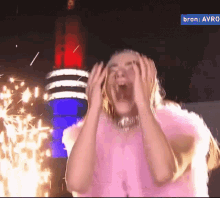 emma-wortelboer-fireworks.gif 
