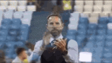 england southgate clapping happy dance