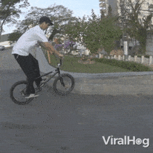 Failed Stunt Viralhog GIF - Failed Stunt Viralhog Fell Off From The Bicycle GIFs