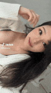 Hyoon Tiktok GIF - Hyoon Tiktok Floaroma GIFs