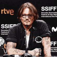 Johnny Depp 68ssiff GIF - Johnny Depp 68ssiff San Sebastian International Film Festival GIFs