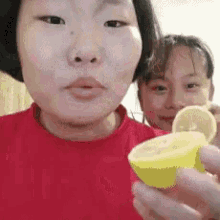 吃柠檬，好酸，直播 GIF - Live Sour Lemon GIFs