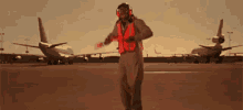 Marshall Airport GIF - Marshall Airport Guy GIFs