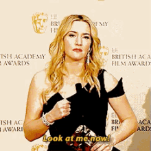 Look At Me Kate Winslet GIF - Look At Me Kate Winslet Award GIFs