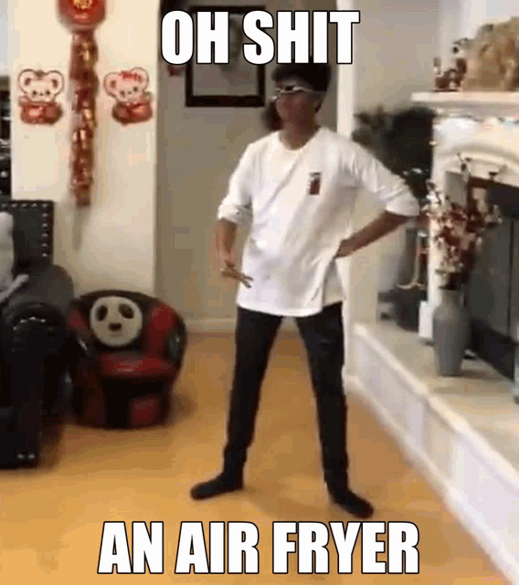 https://media.tenor.com/X9N-3AdXsSEAAAAe/clearly-you-dont-own-an-air-fryer-air-fryer.png