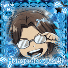 a picture of a boy wearing glasses with the words hange de agus written below him
