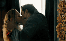 Passionate Kisses Kissing GIF - Passionate Kisses Kissing Roman Godfrey GIFs