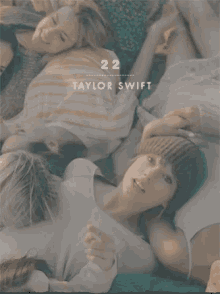 Taylor Swift 22 GIF - Taylor Swift 22 Bffs GIFs