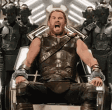 Thor Ragnarok Thor GIF - Thor Ragnarok Thor Scared GIFs