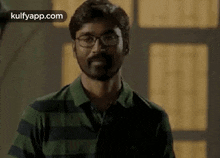 Smile.Gif GIF - Smile Looking At Someone Smiling Face GIFs