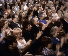 Clap Applause GIF - Clap Applause GIFs