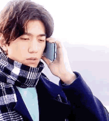 폰 전화 통화 성준 GIF - Sung Joon Phone Call K Drama GIFs