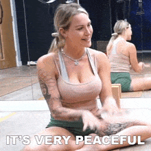 It'S Very Peaceful Tracy Kiss GIF - It'S Very Peaceful Tracy Kiss It'S Very Calm GIFs