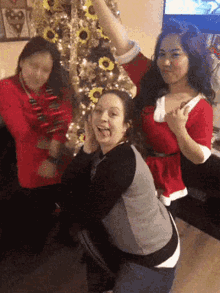 Merry Christmas Deaf Ladies GIF - Merry Christmas Deaf Ladies Dance GIFs