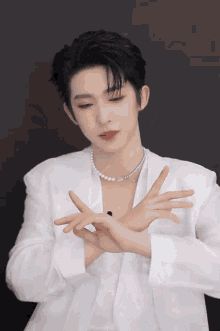 Into1center Sweet C GIF - Into1center Sweet C Luuvu GIFs