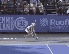 Katerina Siniakova Passing Shot GIF - Katerina Siniakova Passing Shot Tennis GIFs