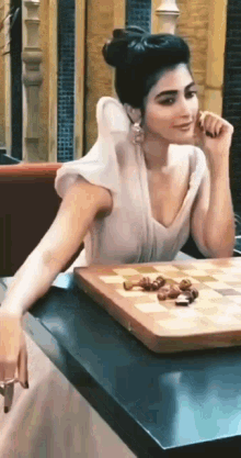 Pooja Hegde Keert GIF - Pooja Hegde Keert Chess GIFs