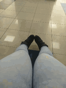 Pezinho Feet GIF - Pezinho Feet Legs GIFs