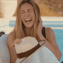 Sarah Jessica Parker Laughing Hysterically GIF - Sarah Jessica Parker Laughing Hysterically Lachen GIFs