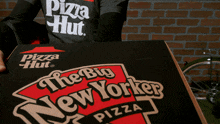 Pizza Hut The Big New Yorker Pizza GIF - Pizza Hut The Big New Yorker Pizza Pizza GIFs