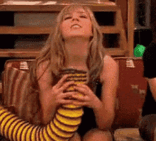 Jennette Mc Curdy Make Faces GIF - Jennette Mc Curdy Make Faces Tongue Out GIFs