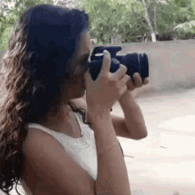 Camera Take A Shot GIF - Camera Take A Shot Selfie GIFs