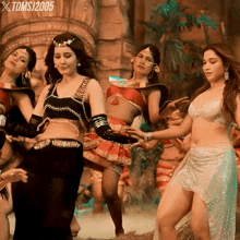 Tamannaah Bhatia Raashii Khanna GIF - Tamannaah Bhatia Raashii Khanna Item Dance GIFs