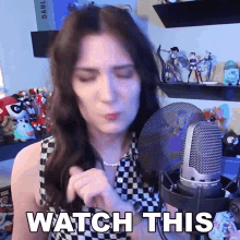 Watch This Brizzy Voices GIF - Watch This Brizzy Voices Look At This GIFs