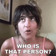 Who Is That Person Arielle Scarcella GIF - Who Is That Person Arielle Scarcella Do I Know That Person GIFs