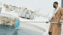 Cleaning The Pool Gucci Mane GIF - Cleaning The Pool Gucci Mane Publicity Stunt Song GIFs