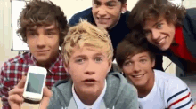 Niall!!  GIF - One Direction Niall Horan Phone GIFs