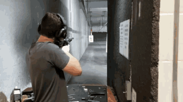 Shooting Range Target GIF - Shooting Range Target Shooting Range Target -  Discover & Share GIFs